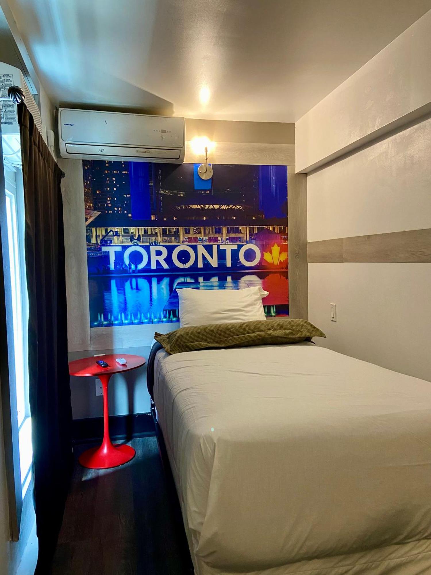 Royal Oak Inn Торонто Экстерьер фото