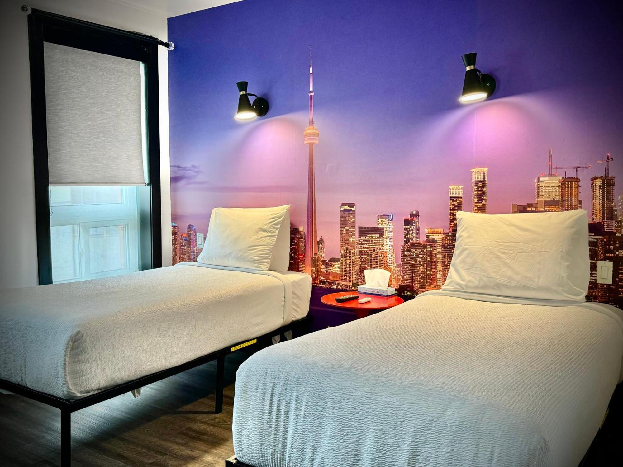Royal Oak Inn Торонто Экстерьер фото